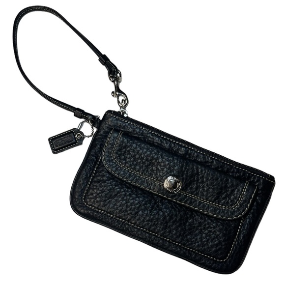 Coach Handbags - Coach Vintage Black Pebble Leather Wristlet
